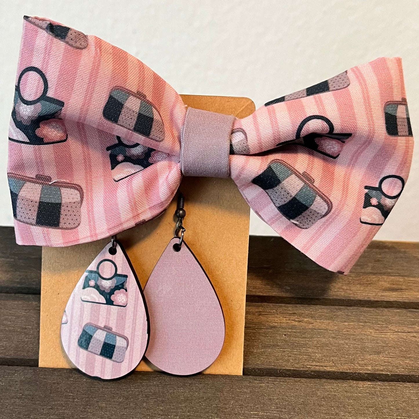 Matching Moments - Bow and Earring set’s